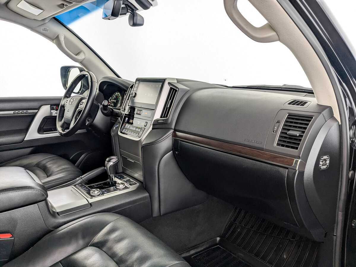 Toyota Land Cruiser, 2020 Фото №11
