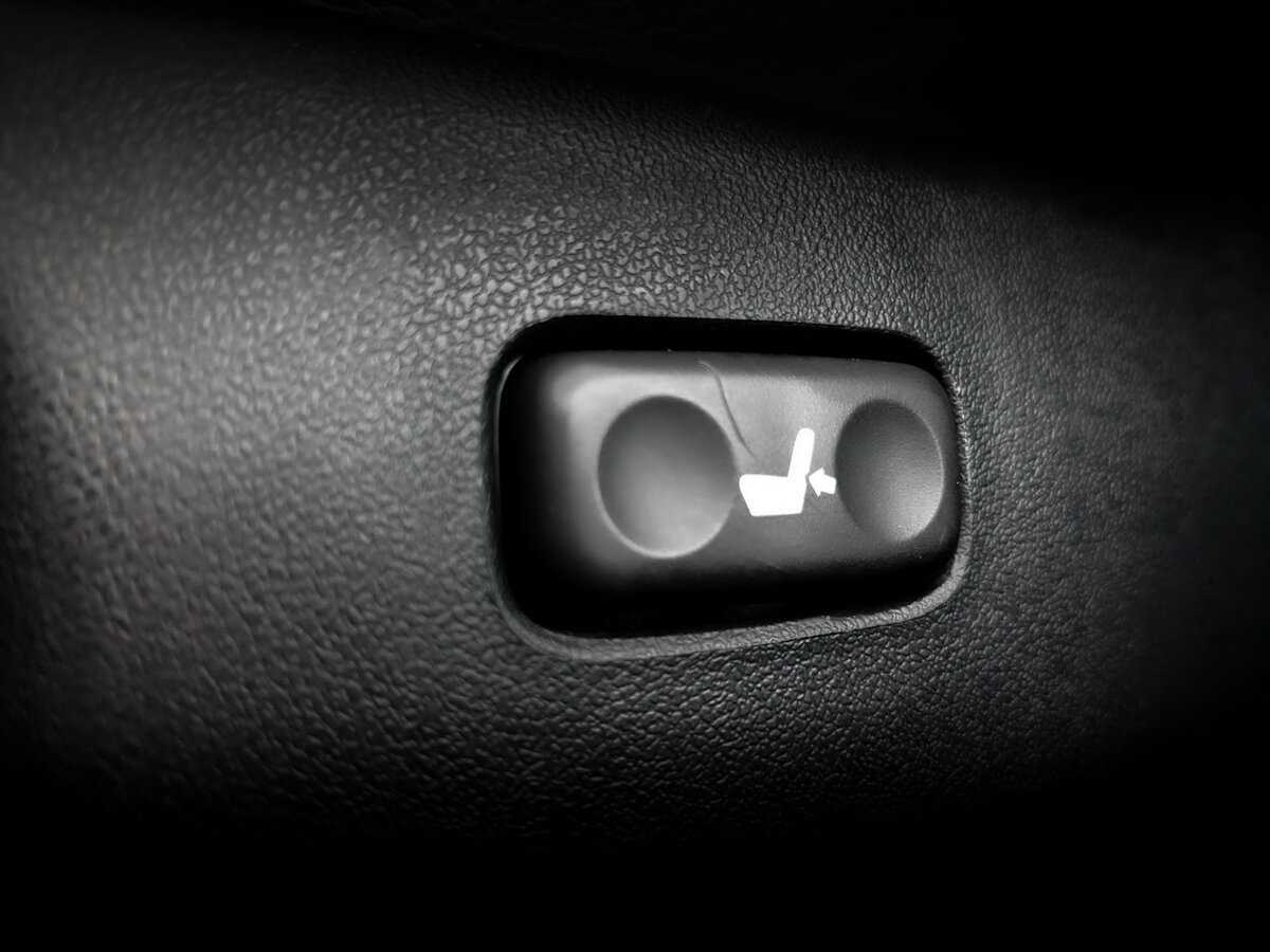 Toyota Land Cruiser, 2020 Фото №25