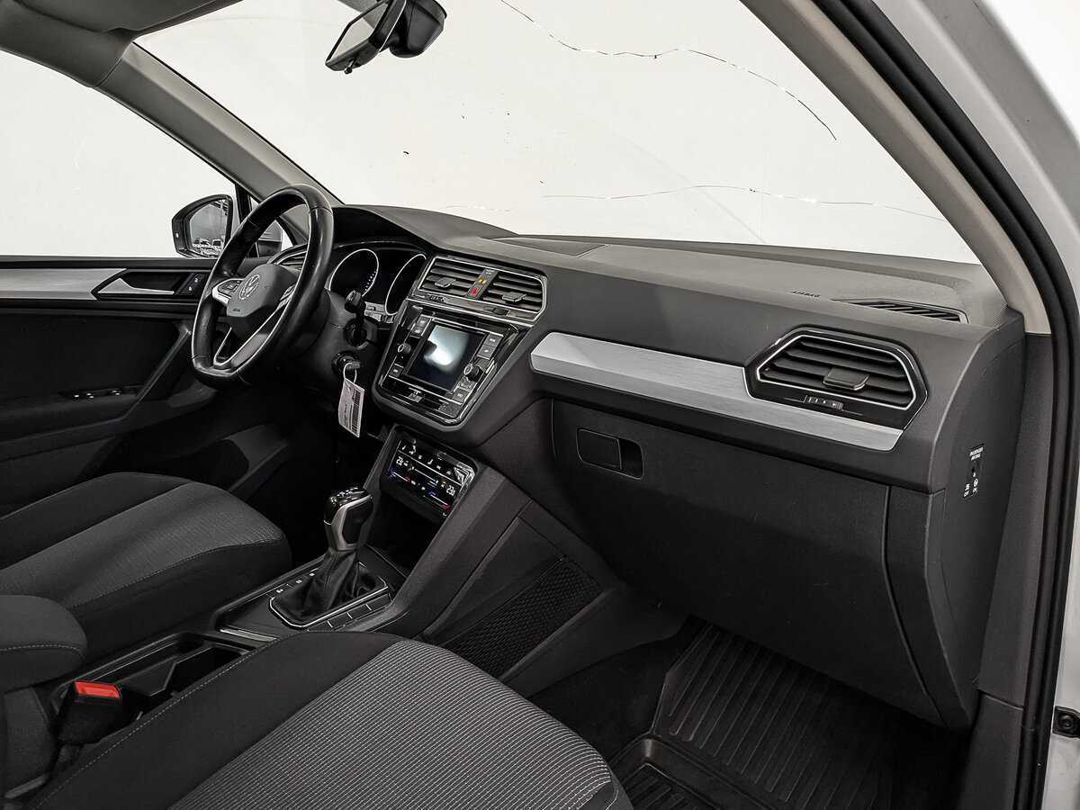 Volkswagen Tiguan, 2021 Фото №13