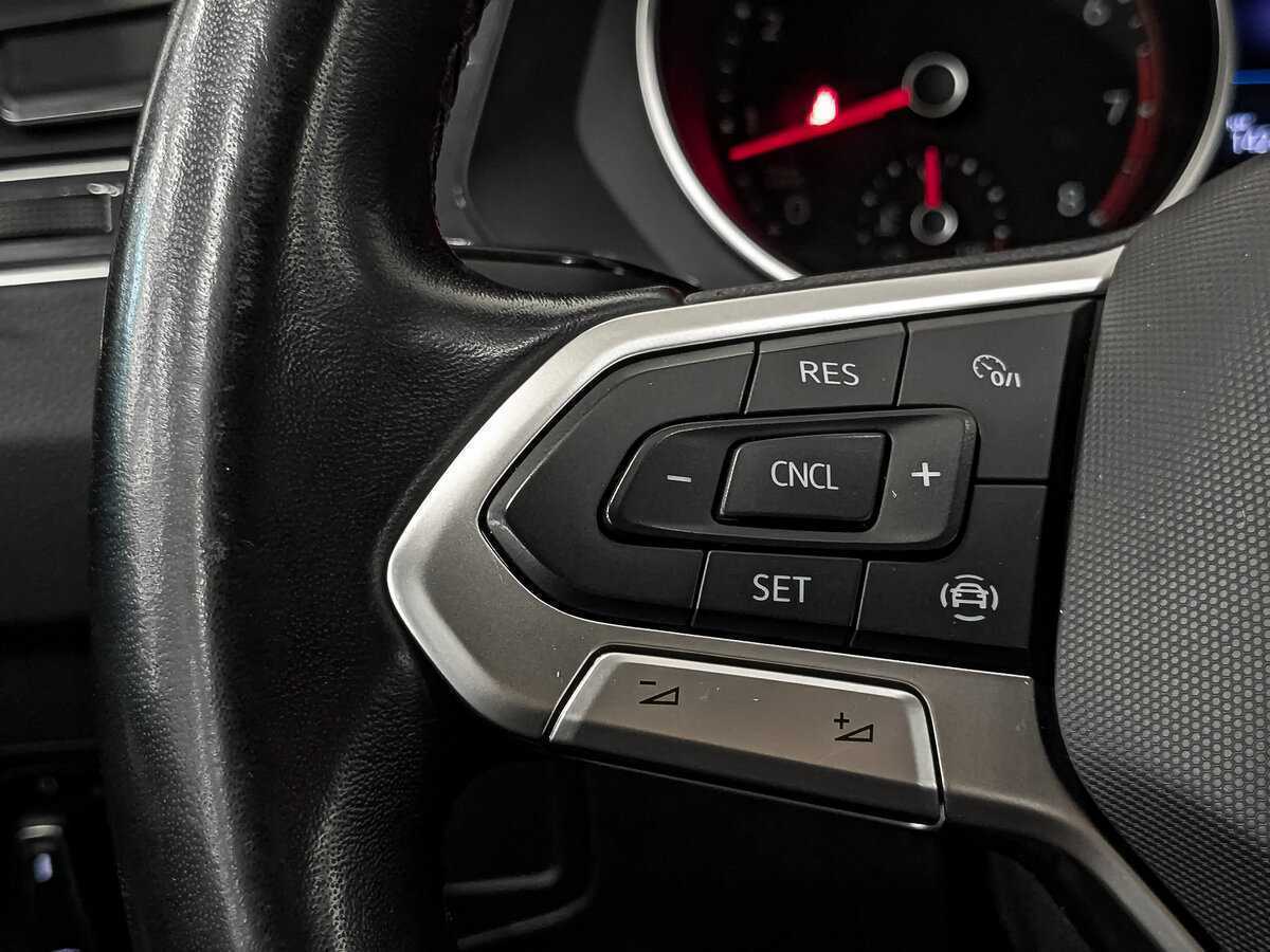 Volkswagen Tiguan, 2021 Фото №26