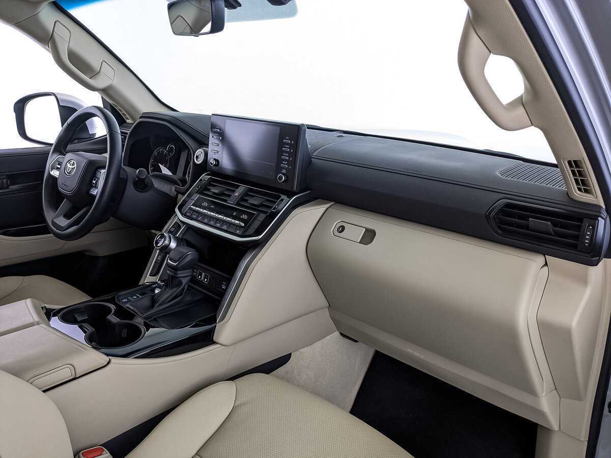 Toyota Land Cruiser, 2022 Фото №11