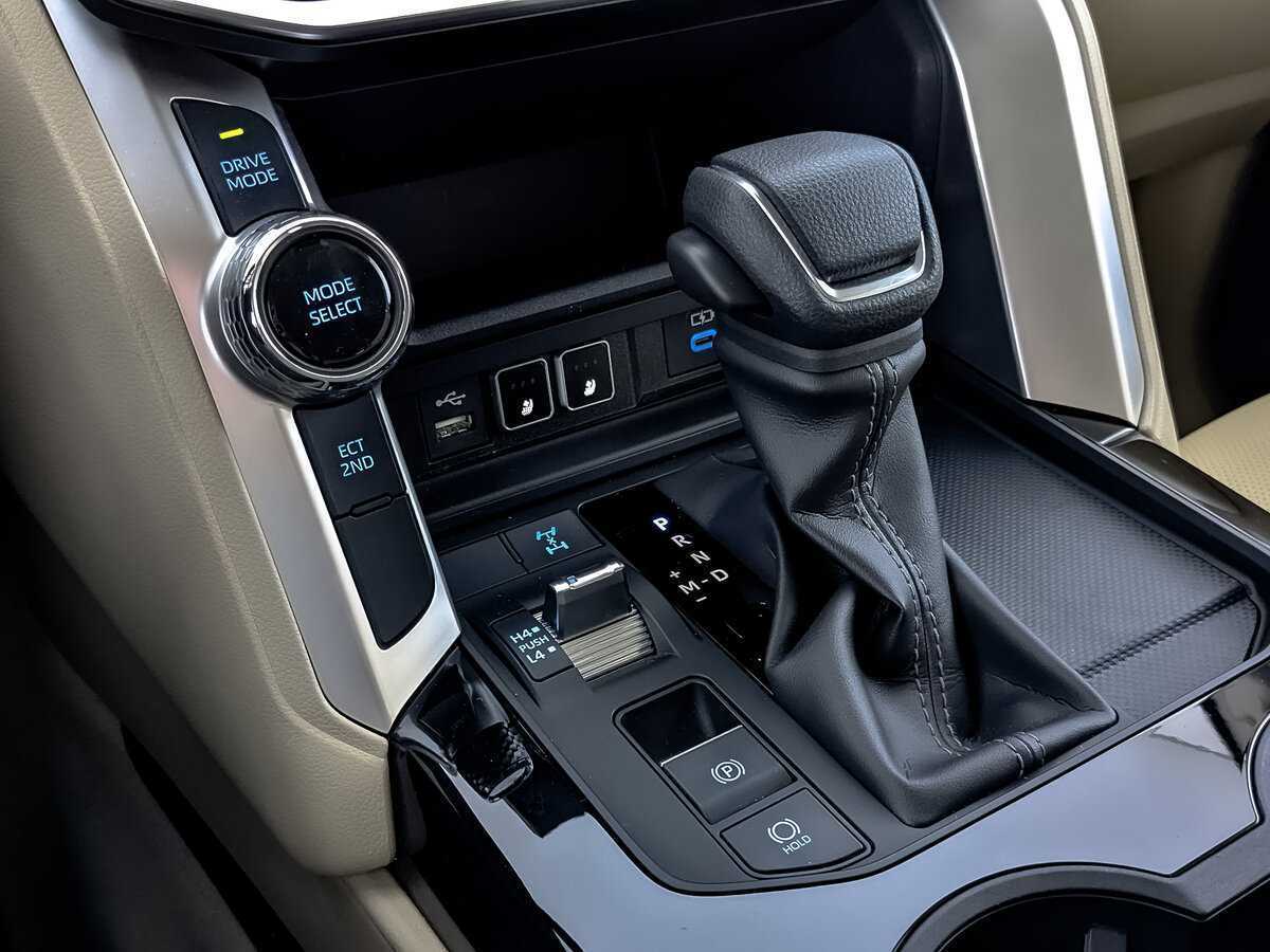 Toyota Land Cruiser, 2022 Фото №27
