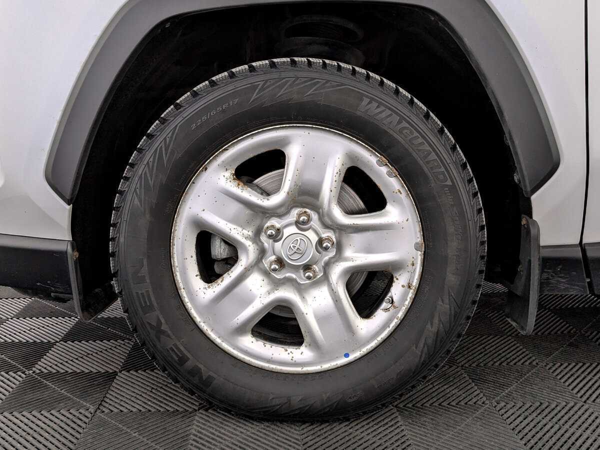 Toyota RAV4, 2021 Фото №18