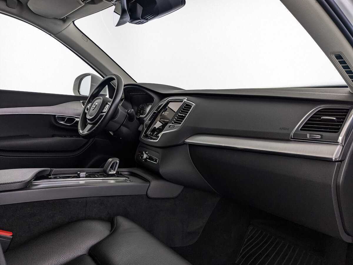 Volvo XC90 B5, 2021 Фото №13