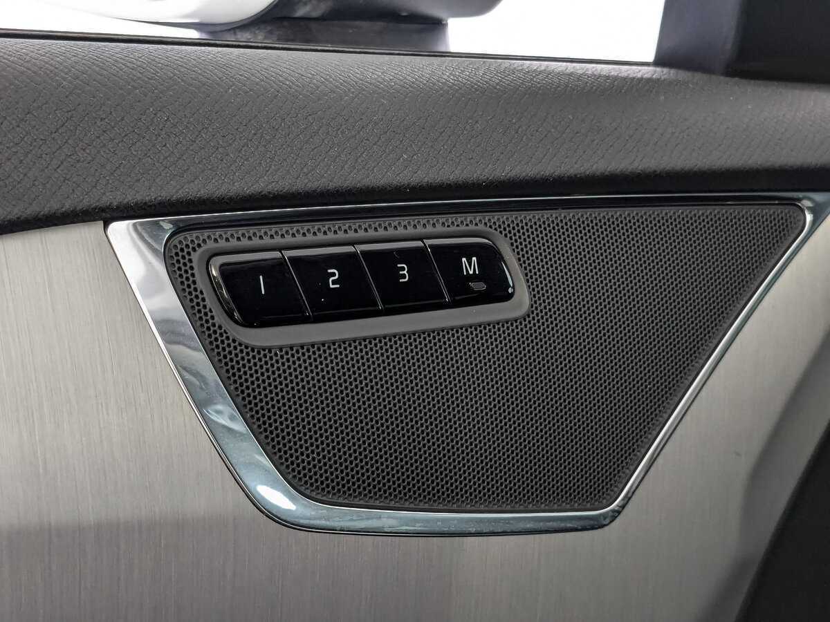 Volvo XC90 B5, 2021 Фото №26