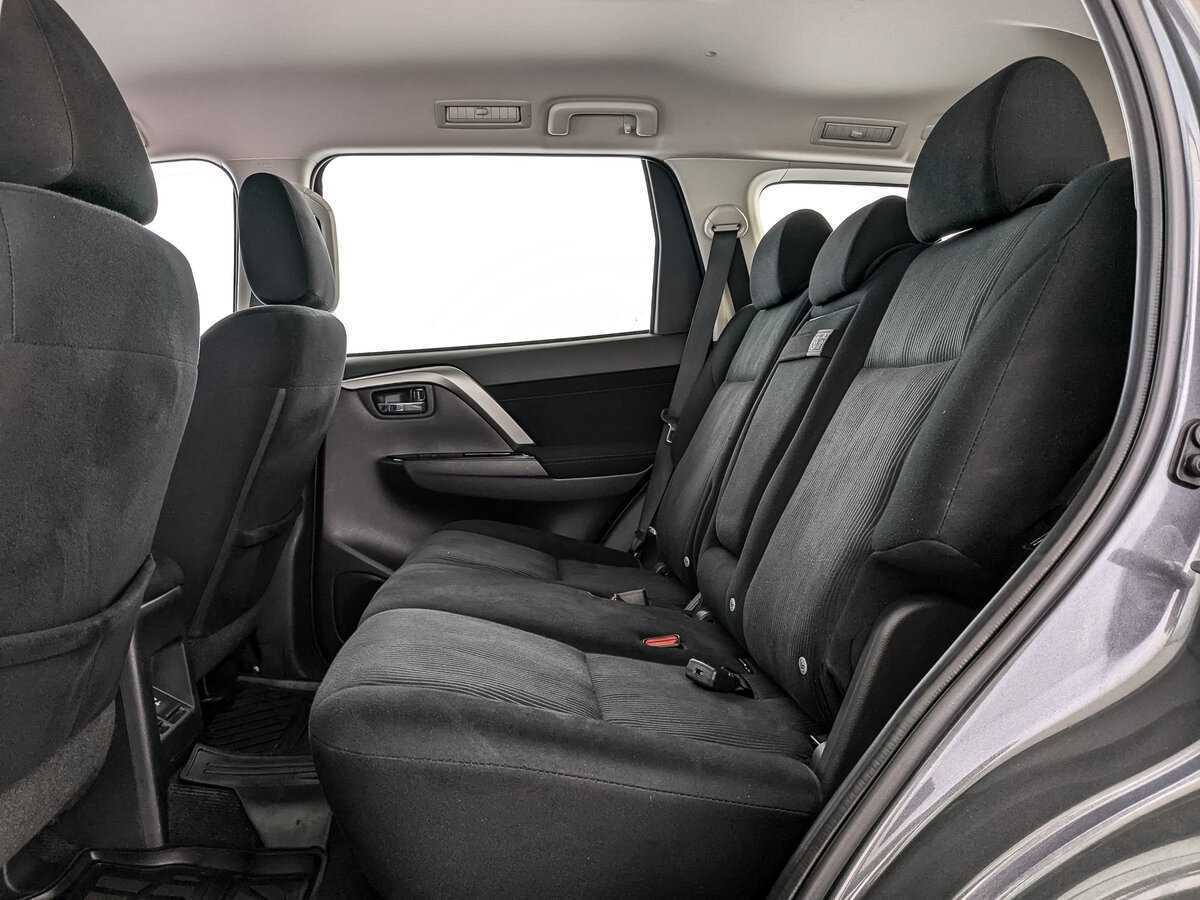 Mitsubishi Pajero Sport, 2021 Фото №17