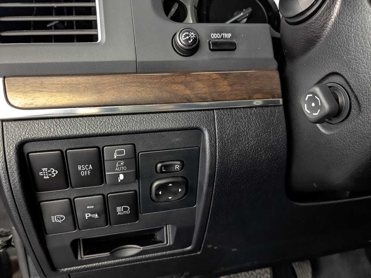 Toyota Land Cruiser, 2018 Фото №29