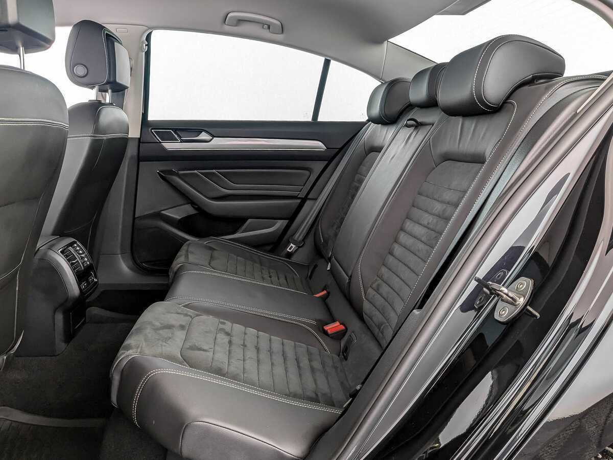 Volkswagen Passat, 2021 Фото №12