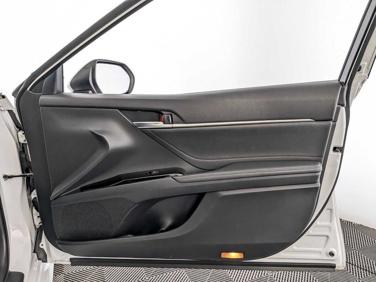 Toyota Camry, 2019 Фото №25