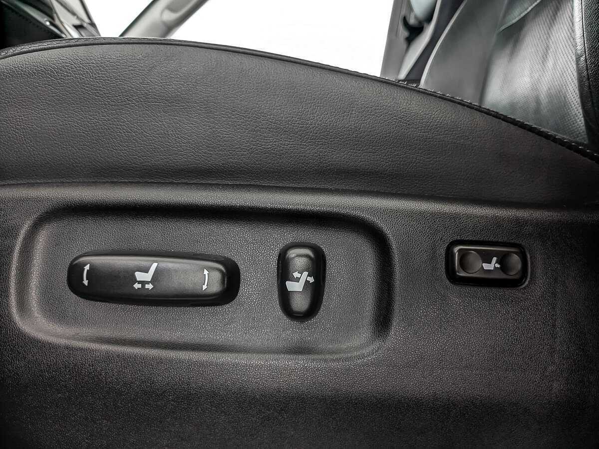 Toyota Land Cruiser, 2018 Фото №29