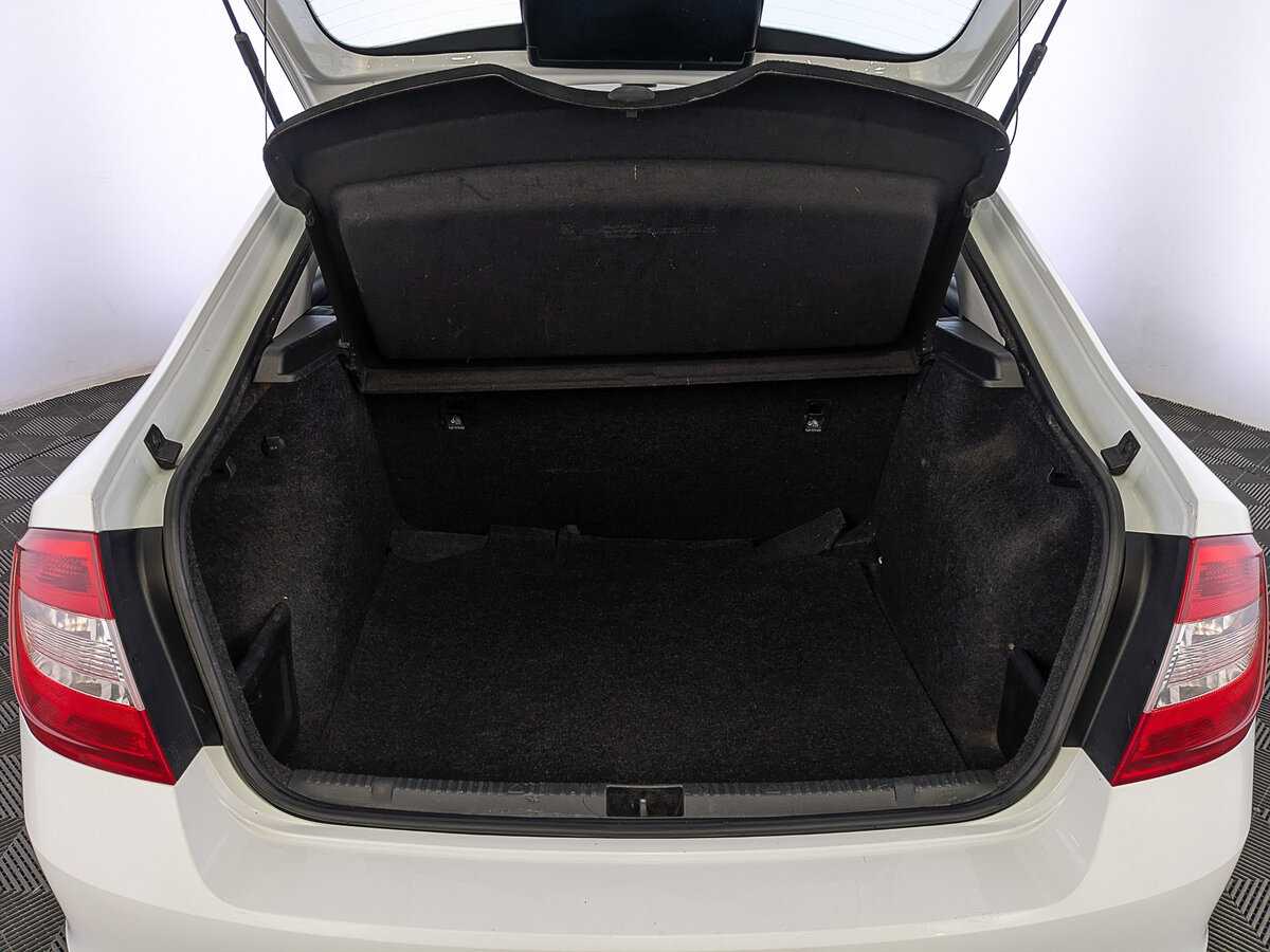 Skoda Rapid, 2017 Фото №10