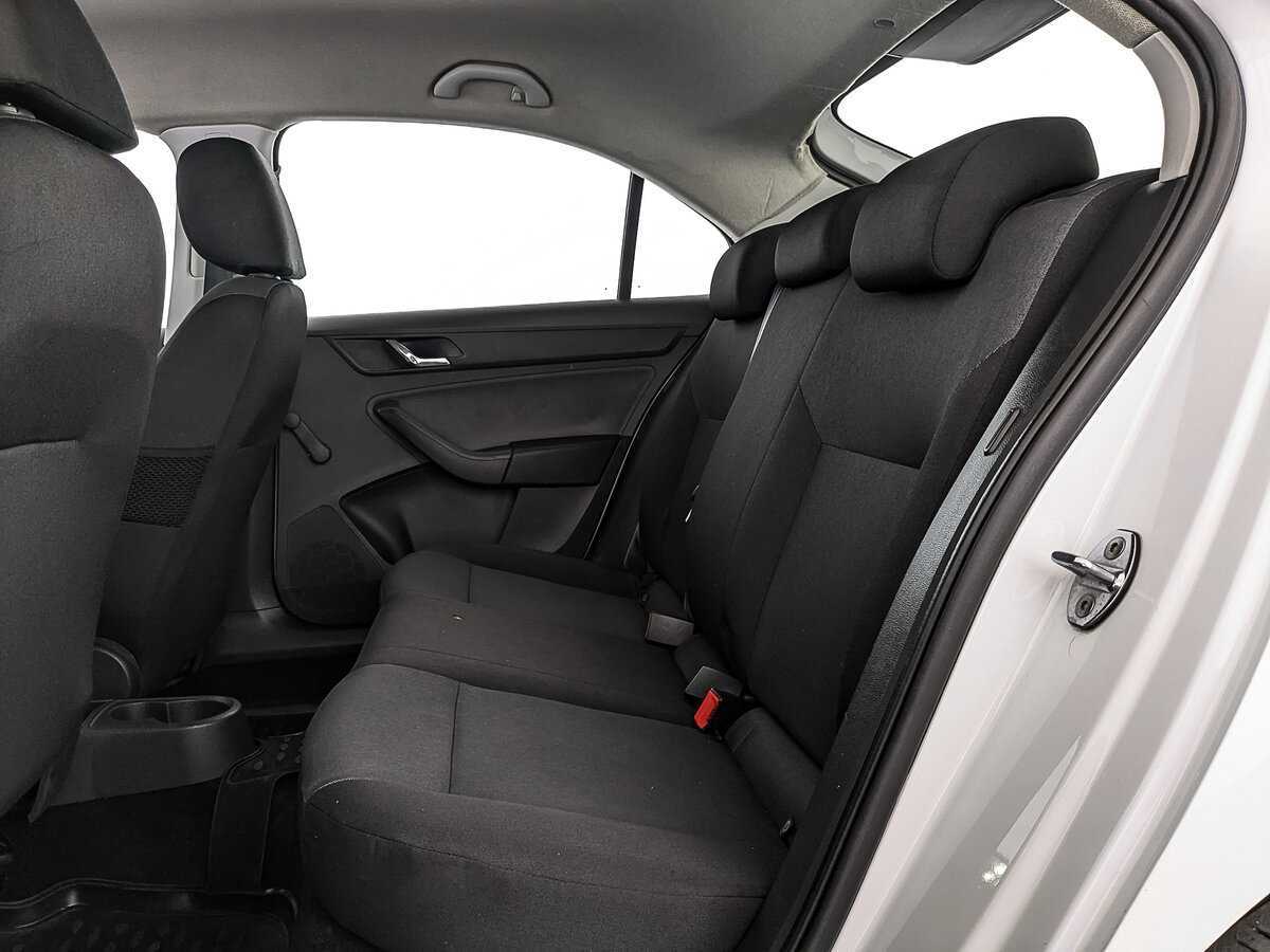 Skoda Rapid, 2017 Фото №18