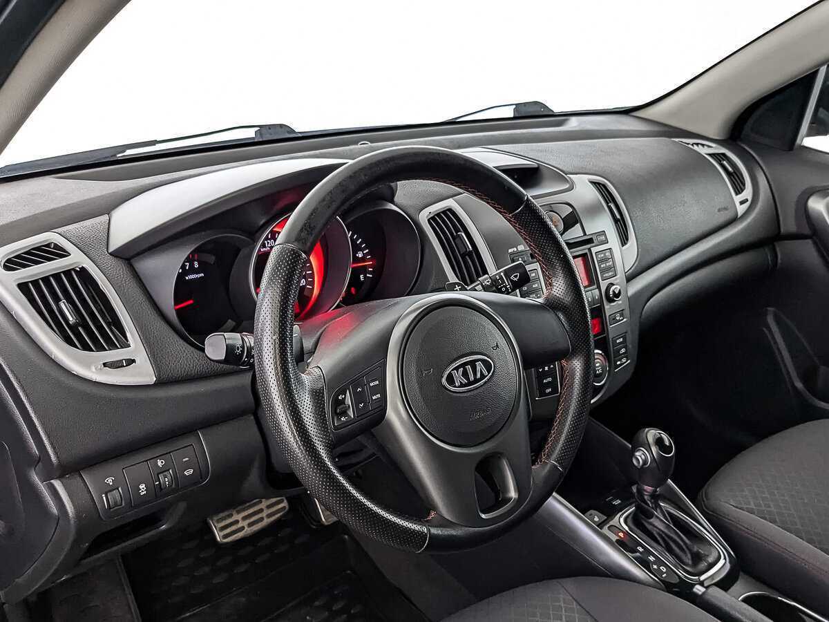 Kia Cerato 6-speed, 2011 Фото №16