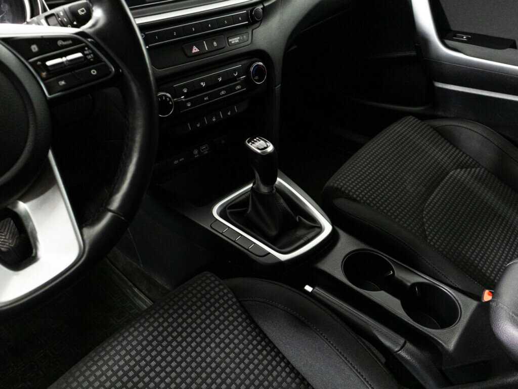 Kia Ceed, 2019 Фото №16