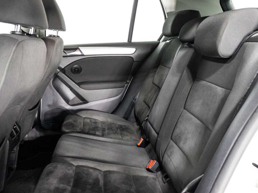 Volkswagen Golf, 2011 Фото №10