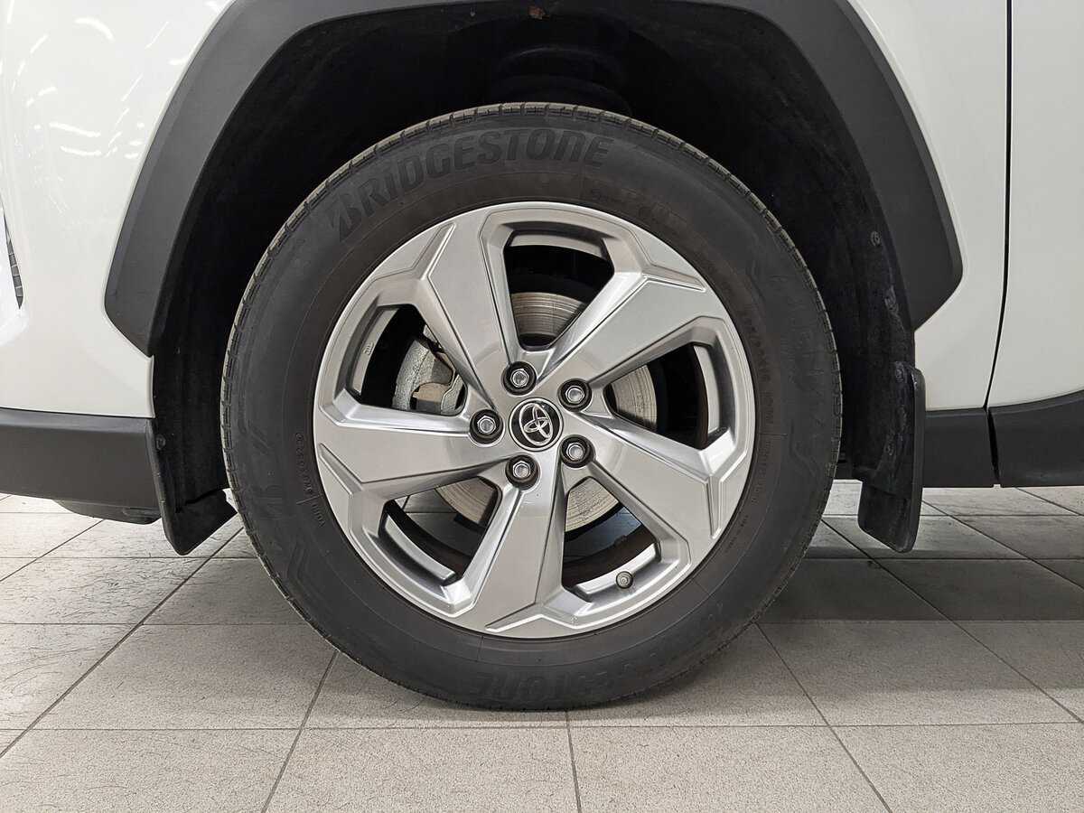 Toyota RAV4, 2020 Фото №12