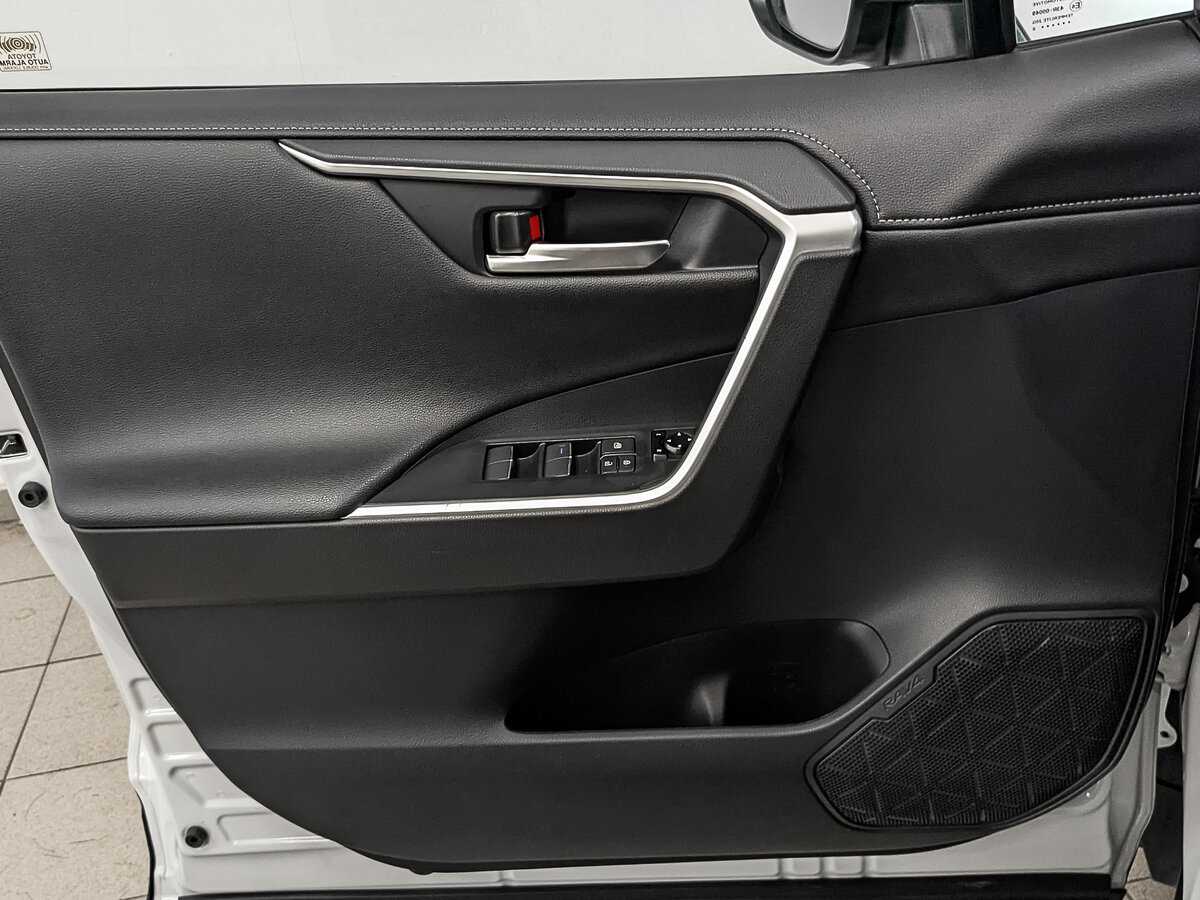 Toyota RAV4, 2020 Фото №19