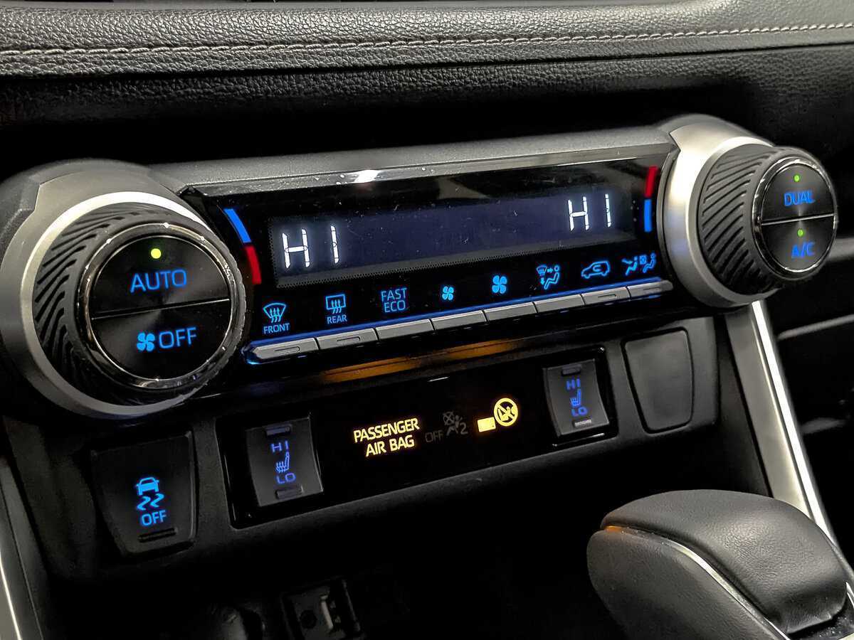 Toyota RAV4, 2020 Фото №25