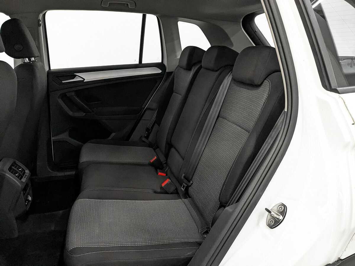 Volkswagen Tiguan, 2021 Фото №16
