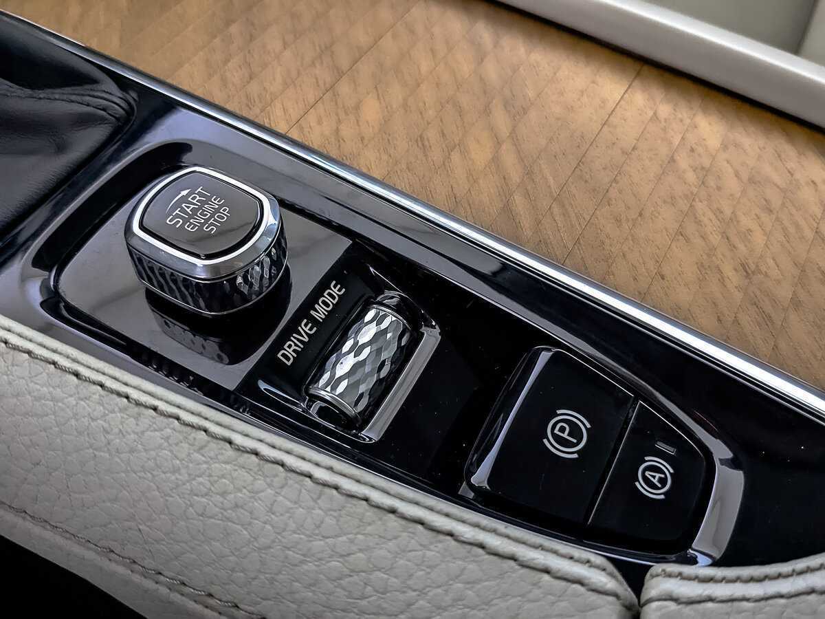 Volvo XC90, 2020 Фото №19