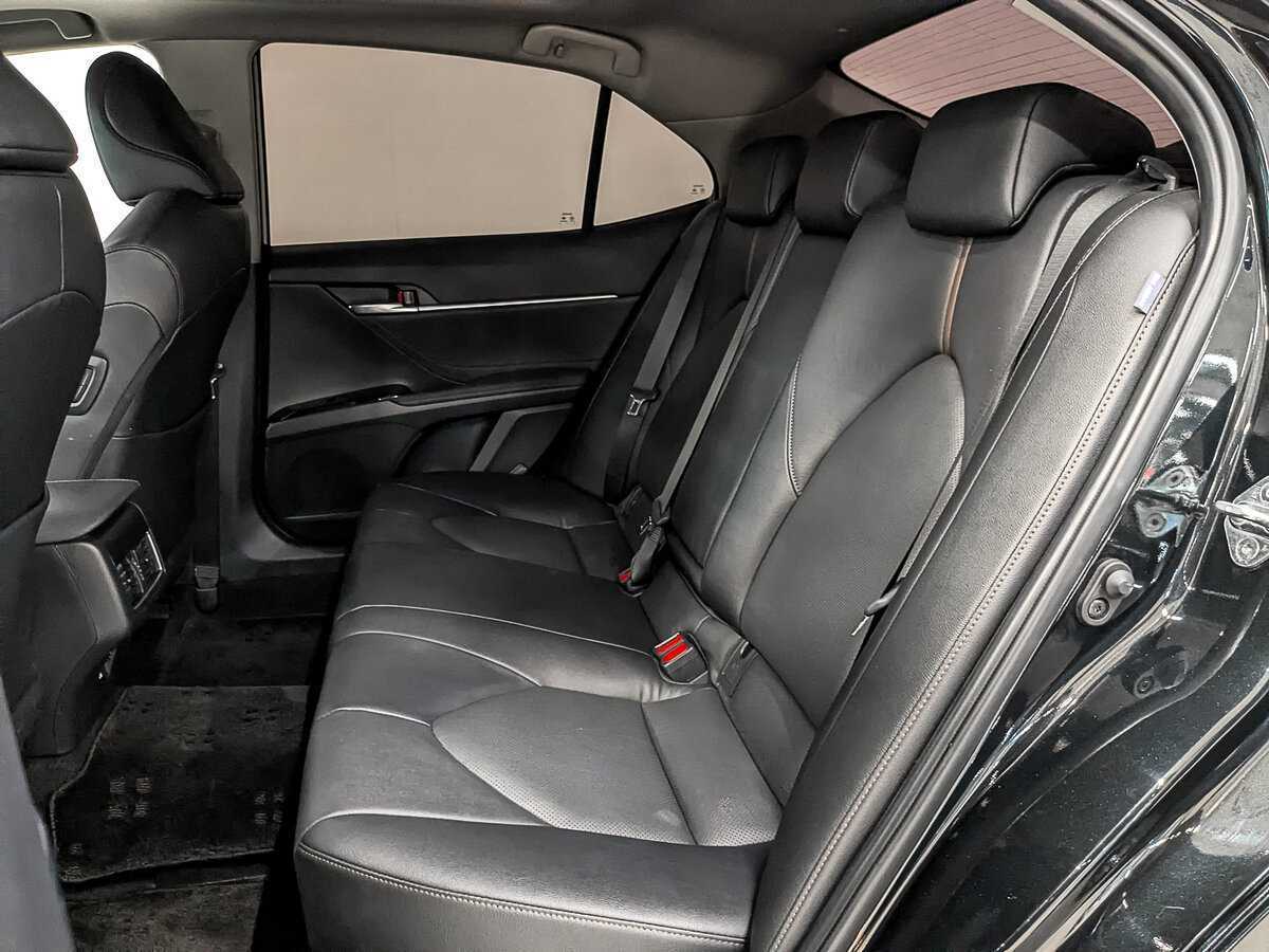 Toyota Camry, 2023 Фото №18