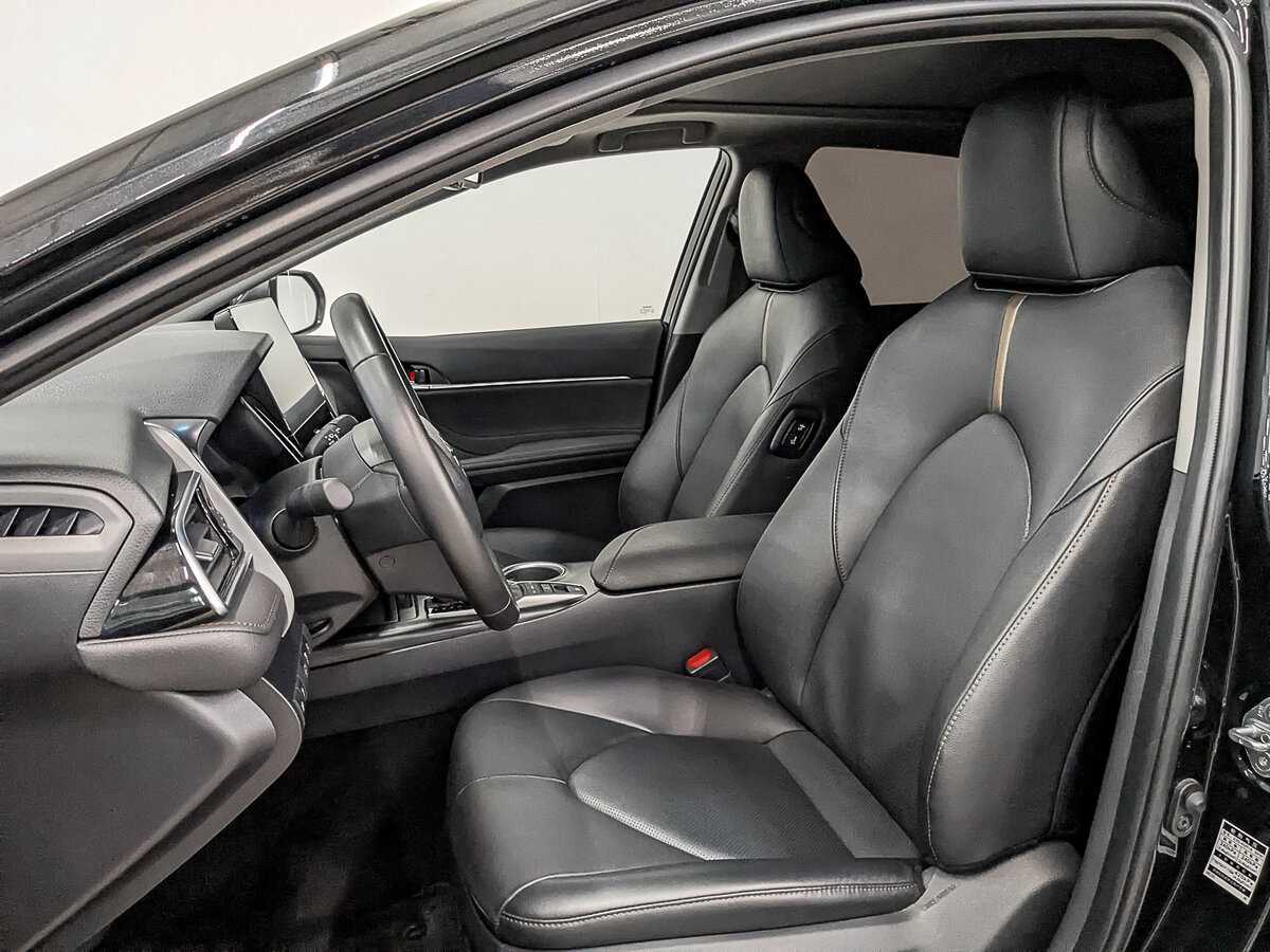 Toyota Camry, 2023 Фото №20