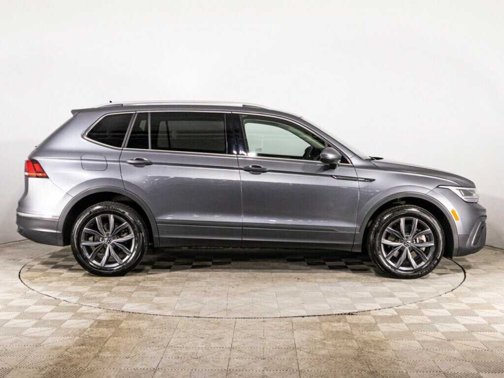 Volkswagen Tiguan, 2022 - 29 038 км. | Фото №4