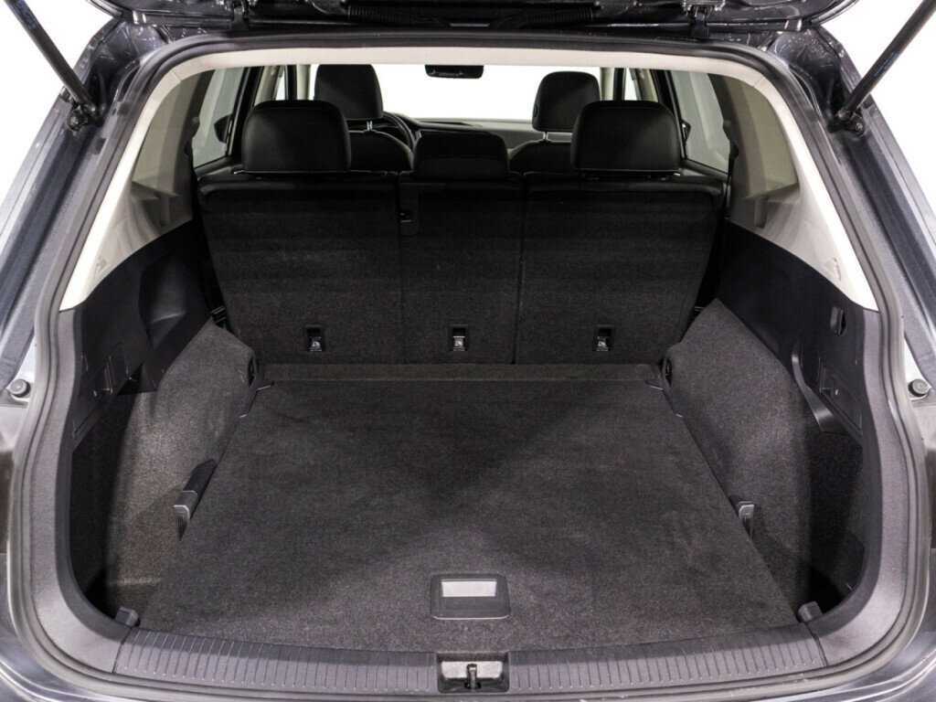 Volkswagen Tiguan, 2022 Фото №15