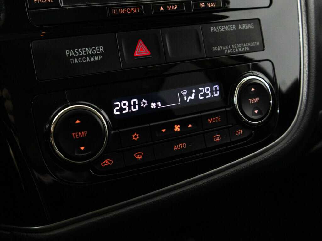 Mitsubishi Outlander, 2016 Фото №18