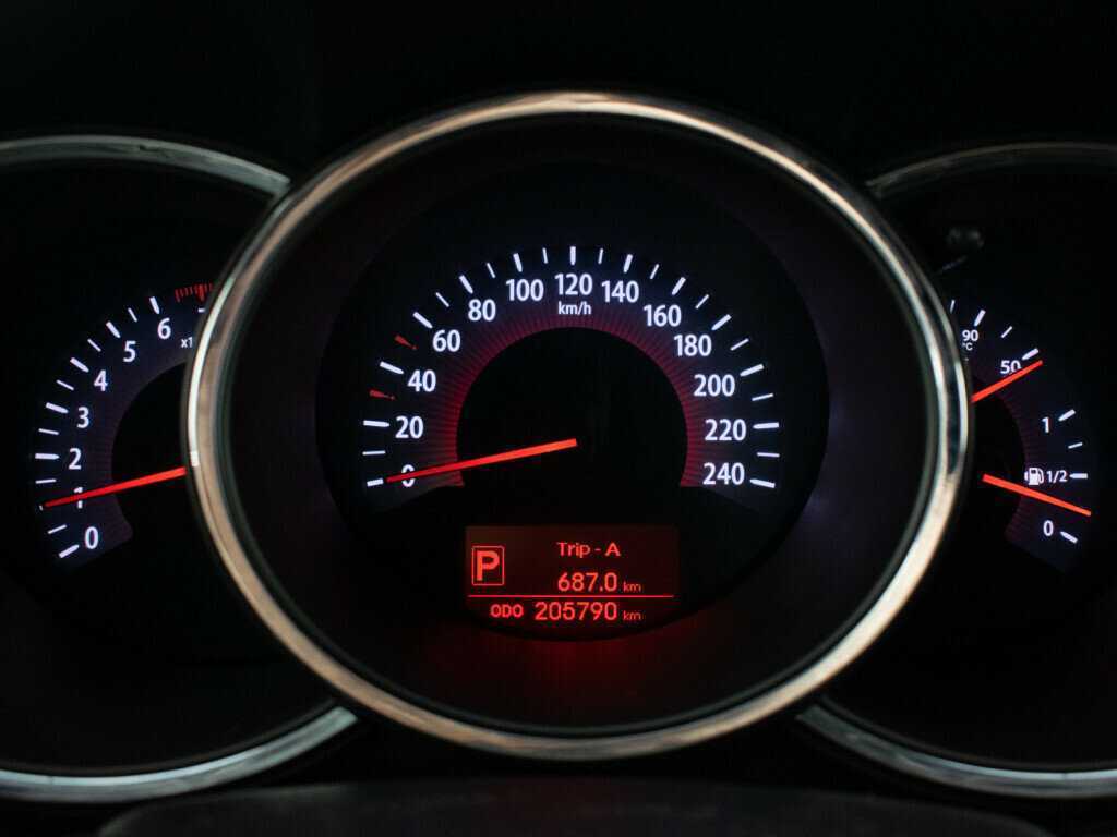 Kia Sorento, 2010 Фото №12