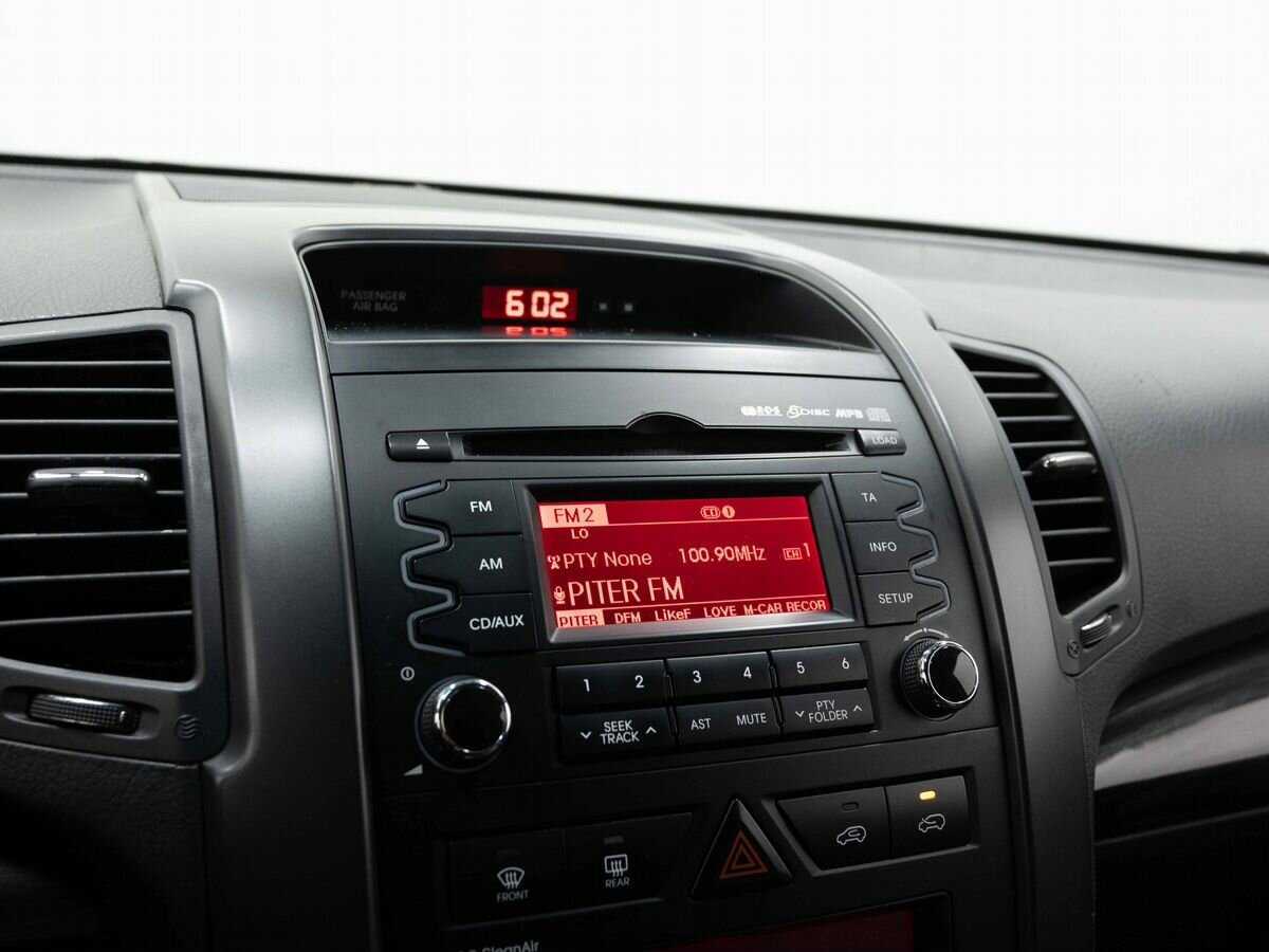 Kia Sorento, 2010 Фото №16