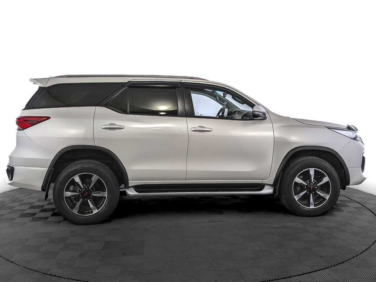 Toyota Fortuner, 2019 - 65 140 км. | Фото №4
