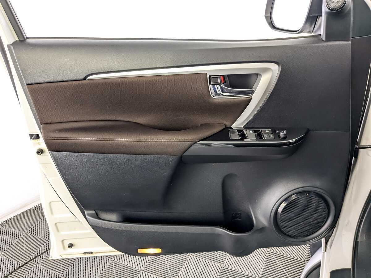 Toyota Fortuner, 2019 Фото №18