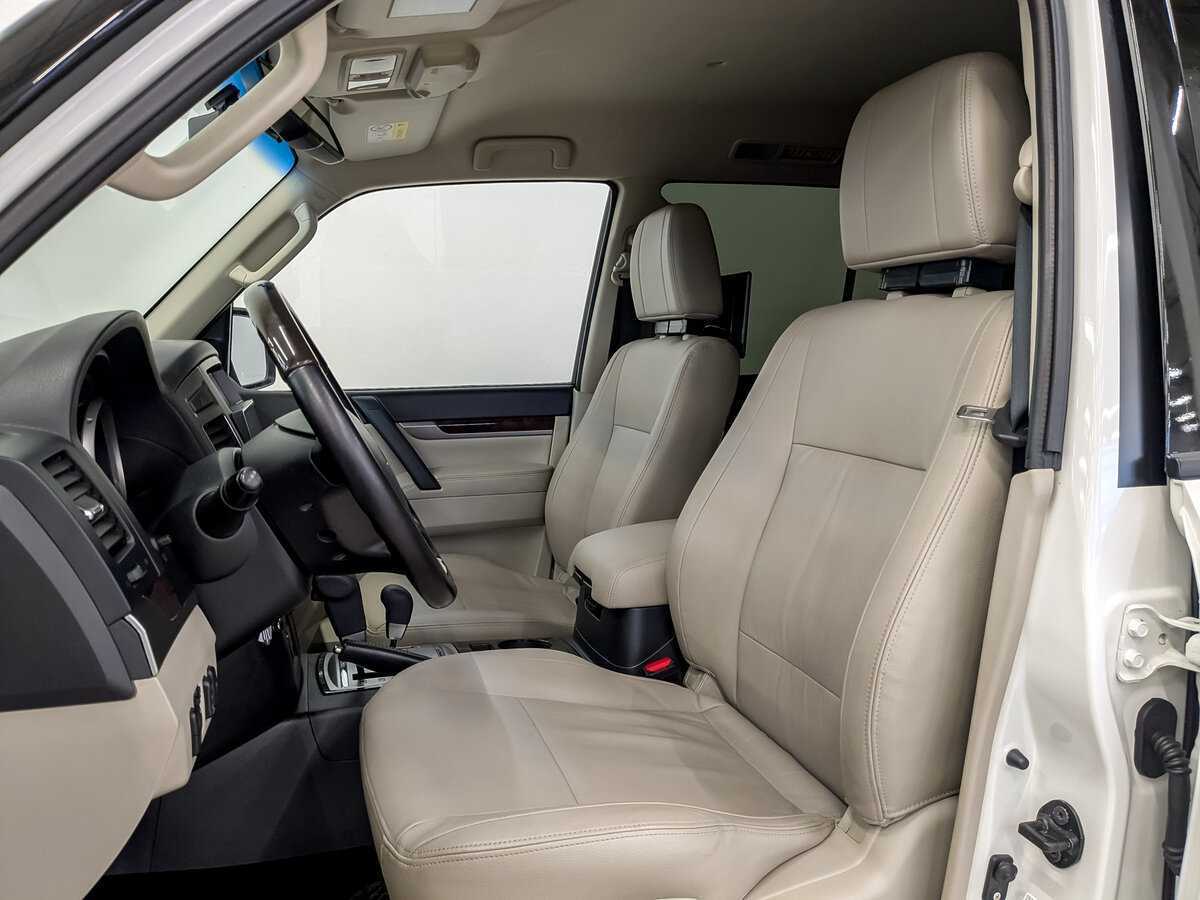 Mitsubishi Pajero, 2020 Фото №20