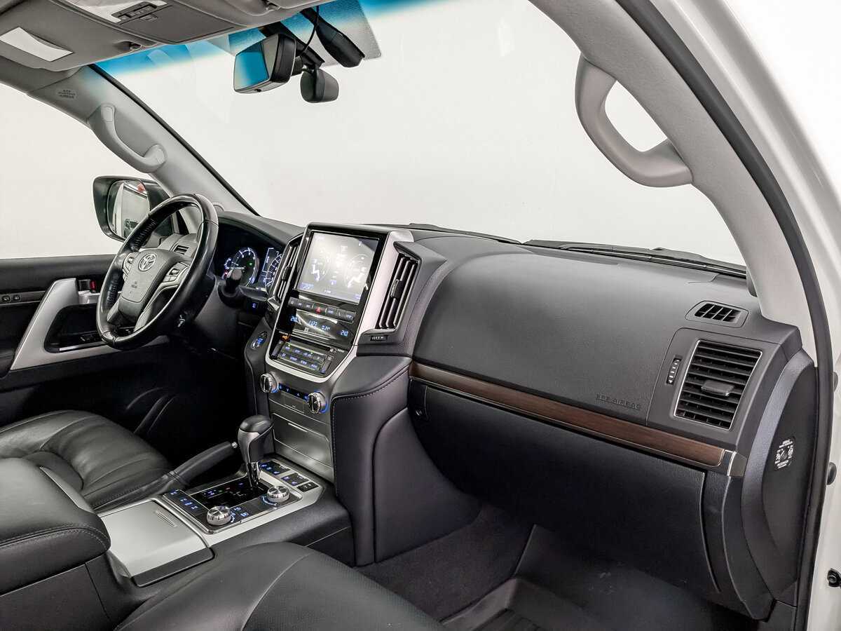 Toyota Land Cruiser, 2020 Фото №11