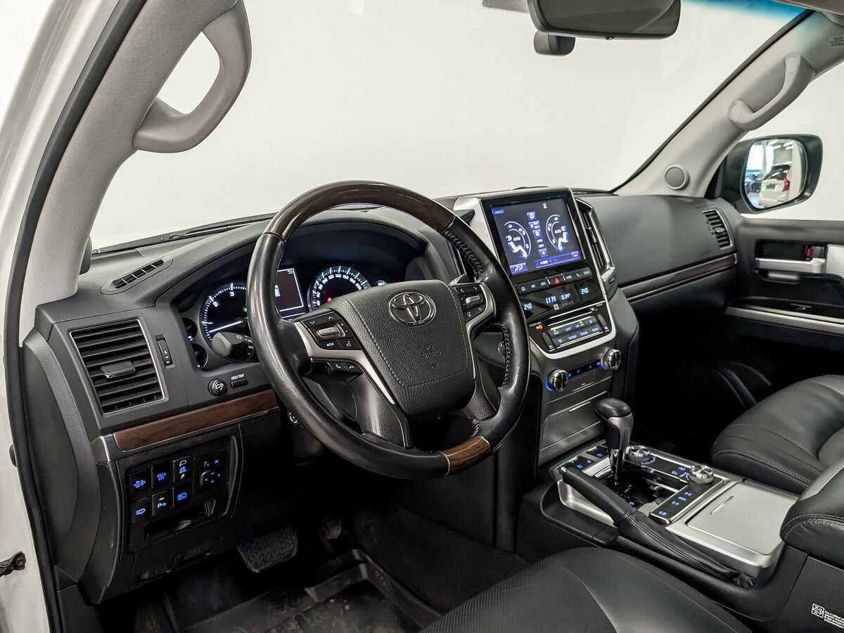 Toyota Land Cruiser, 2020 Фото №16