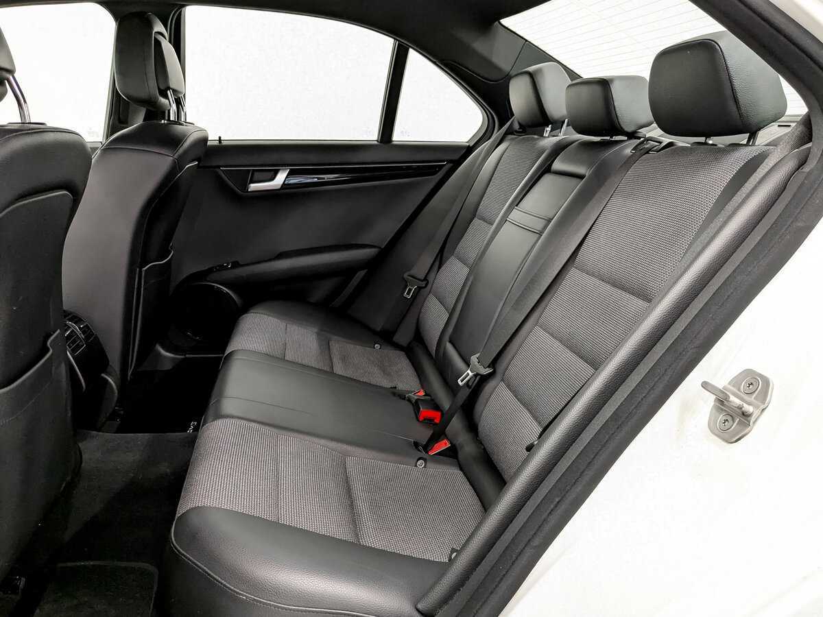 Mercedes-Benz C-Класс 180 BlueEFFICIENCY, 2012 Фото №12