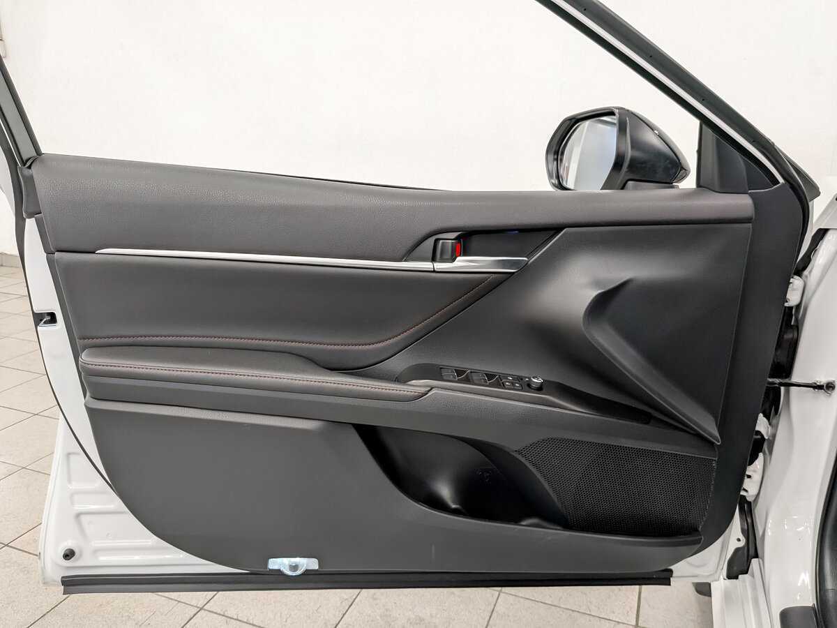 Toyota Camry, 2022 Фото №19