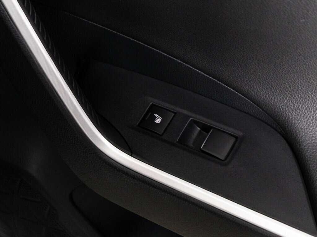 Toyota RAV4, 2022 Фото №26