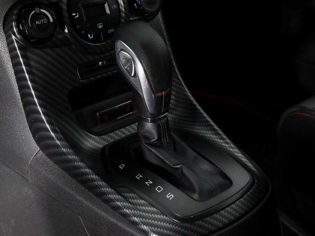 Ford Fiesta, 2016 Фото №10