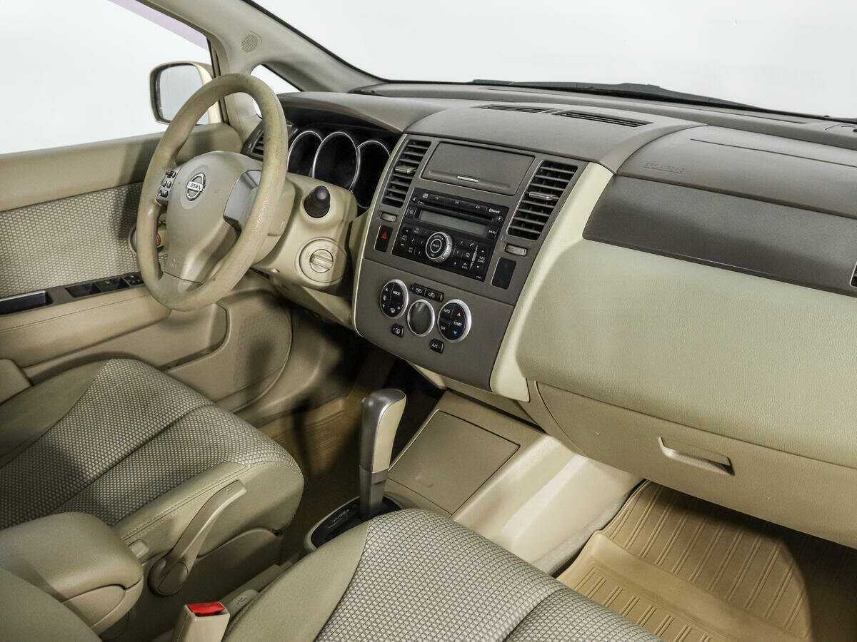 Nissan Tiida, 2008 Фото №9