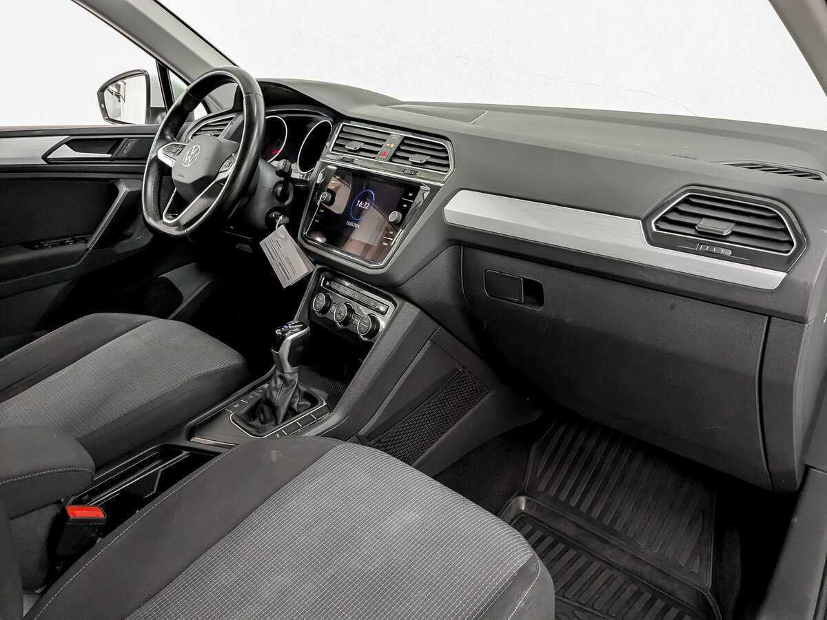 Volkswagen Tiguan, 2021 Фото №10
