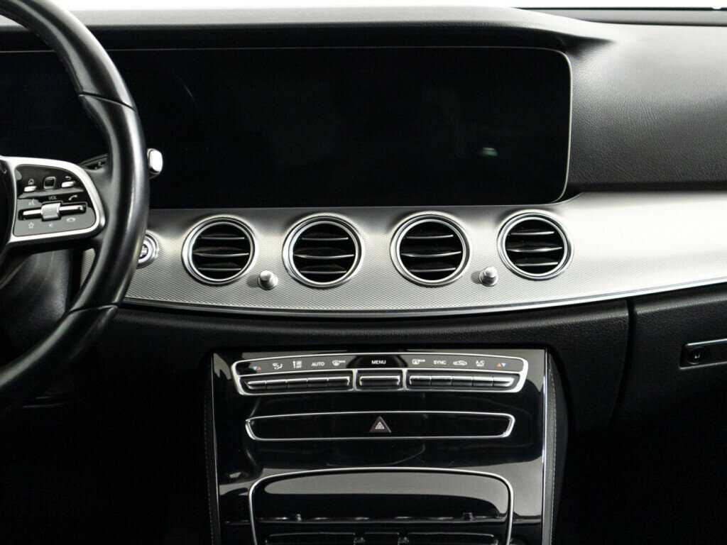 Mercedes-Benz E-Класс 200, 2018 Фото №14