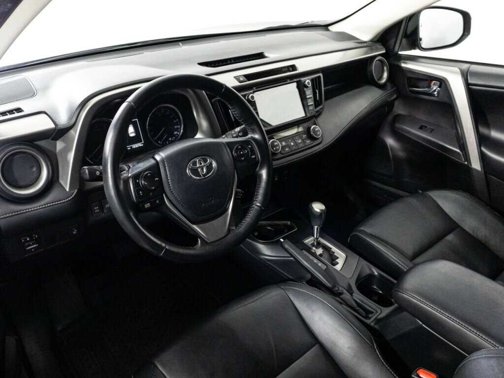 Toyota RAV4, 2017 Фото №11