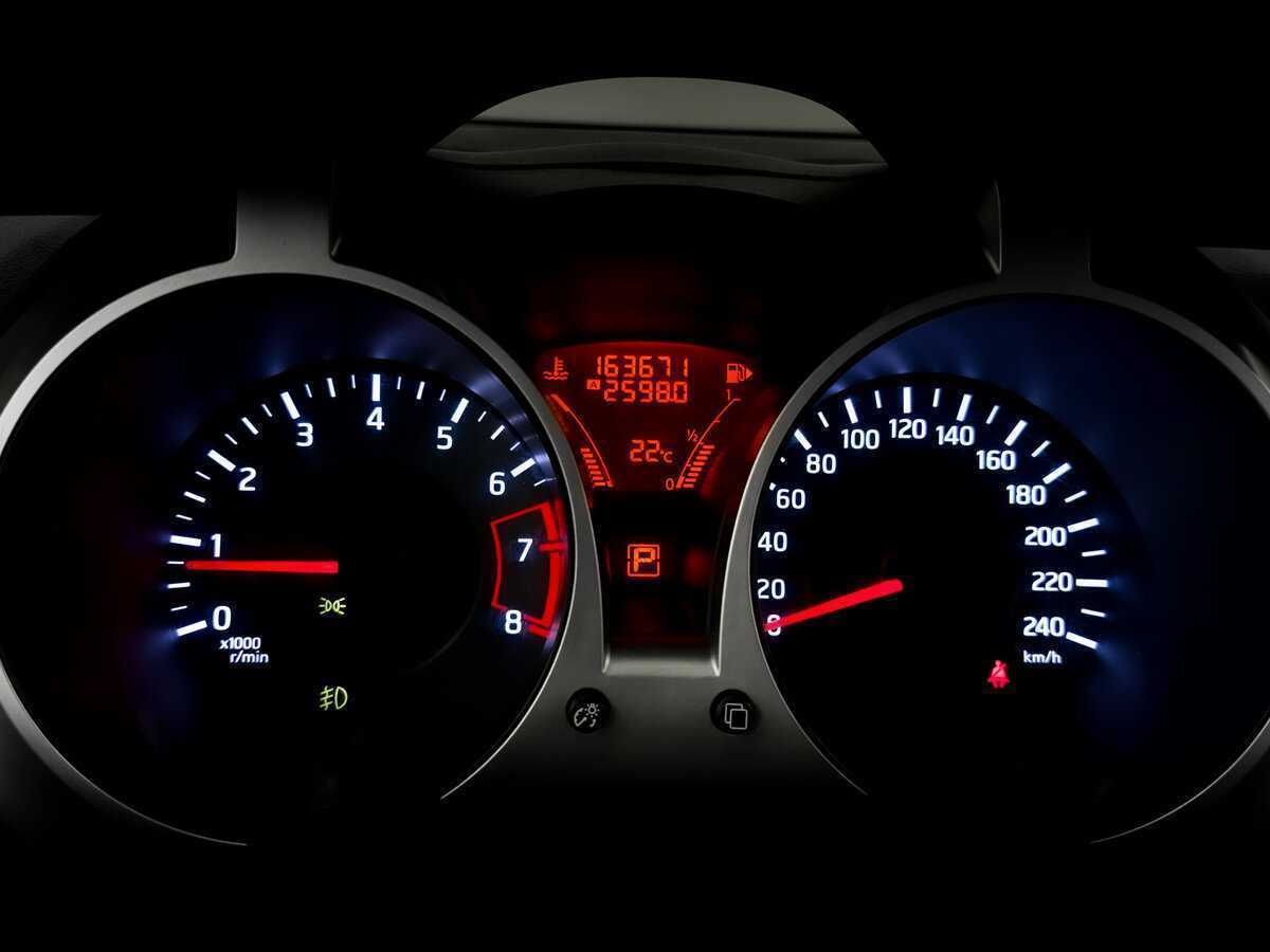 Nissan Juke, 2011 Фото №13