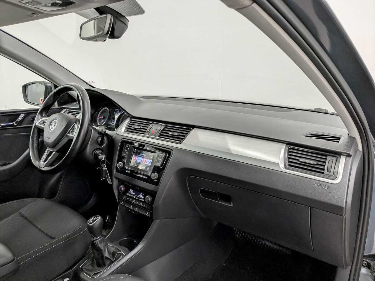 Skoda Rapid, 2016 Фото №11
