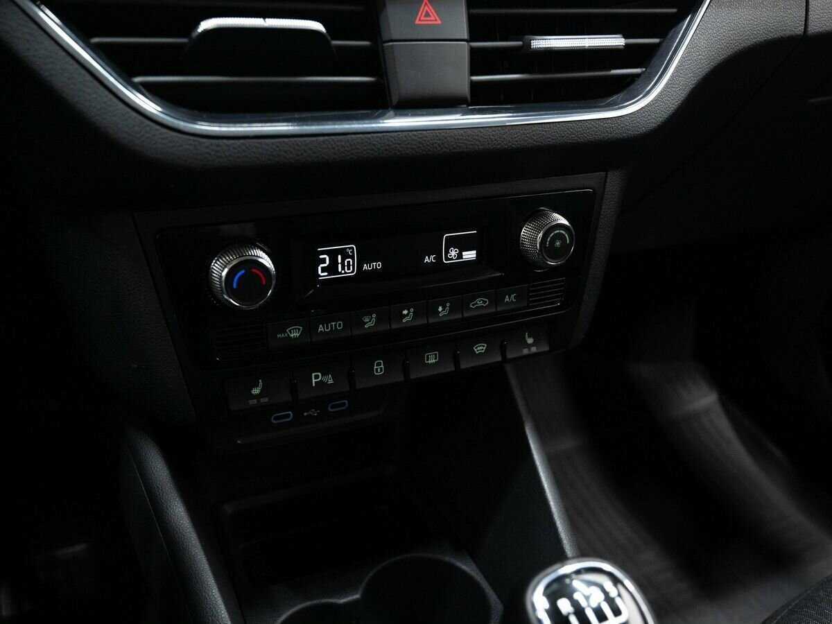 Skoda Rapid, 2020 Фото №18