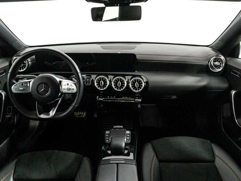 Mercedes-Benz CLA 200, 2020 Фото №13
