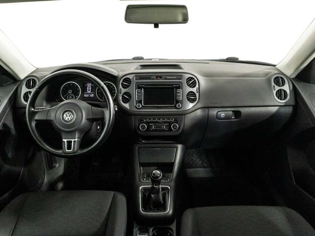 Volkswagen Tiguan, 2011 Фото №13