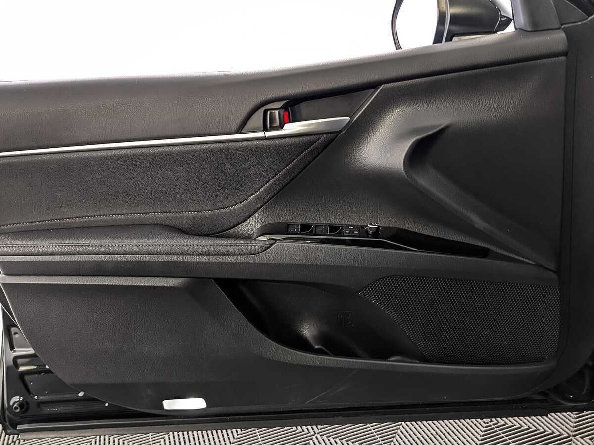 Toyota Camry, 2023 Фото №19